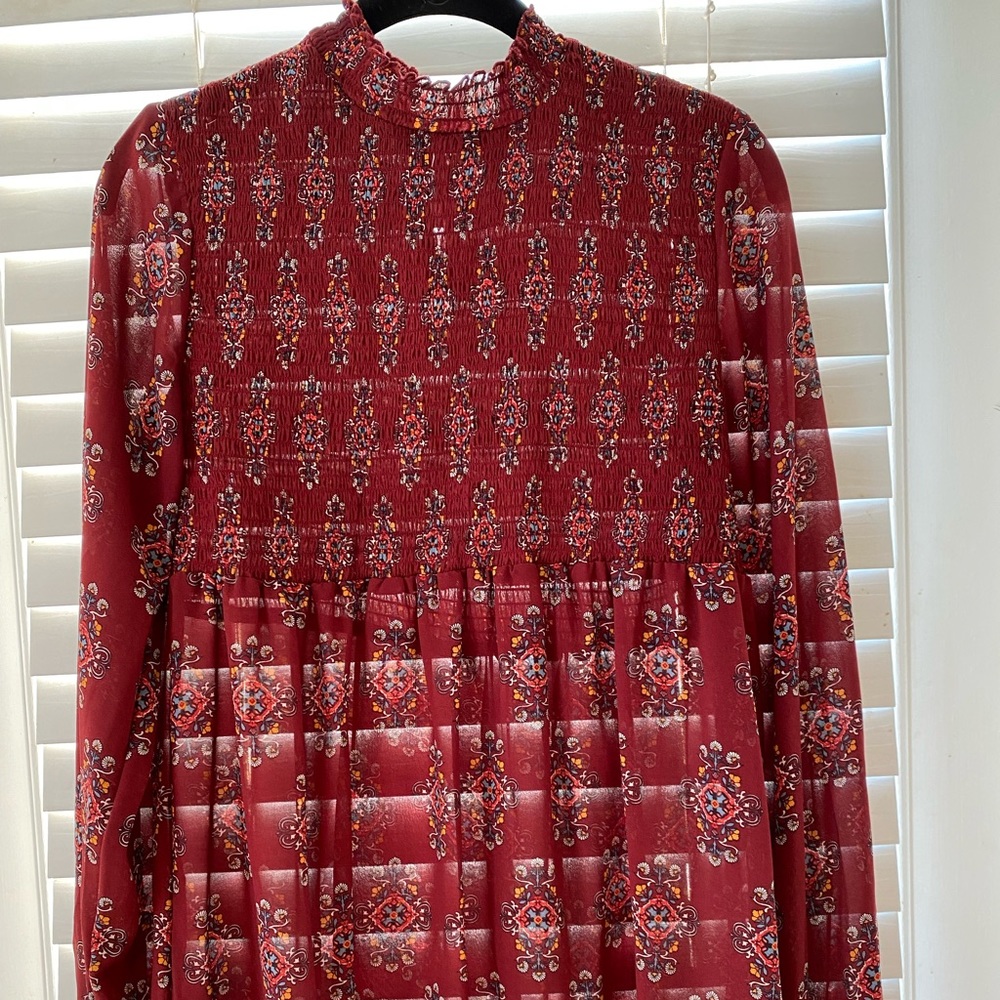 Sheer baby doll style top Perfect FALL Colors Sz L
